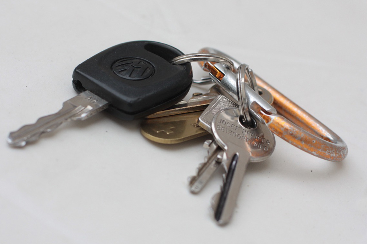 Schlüsseldienst & Haussicherheit - Landfuxx Hoogstede GmbH - Den passenden Schlüssel fertigen wir Ihnen gerne an. Zu Schließanlagen und Sicherheitsanlagen beraten wir Sie gerne.